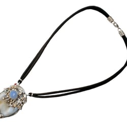 Kette by CAROLINE