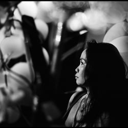 B&W