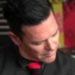 High-end acoustics for Rammstein guitarist