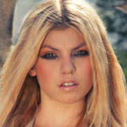 Antonia 06