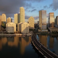 Konzeptprojekt Breeze Tower: Die 3D-Transformation der Skyline von Miami