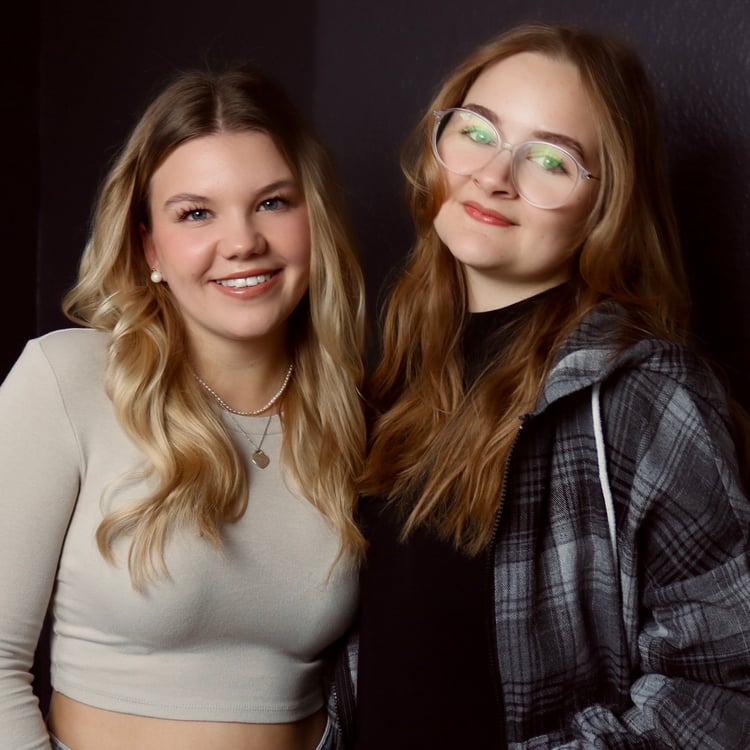 Lisann & Magdalena Ugc