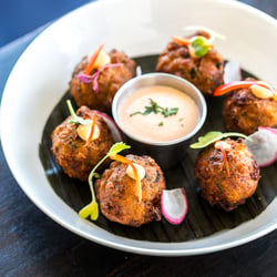 Rumfish y vino-Conch-fritters-at-Rumfish-y-Vino-utagleiser-photography-2019−03−27CK5A1429−2