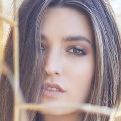 Styling / Hair & Make up Artist