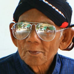 cambodian man with sunglasses