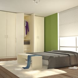 Weißer Einbauschrank