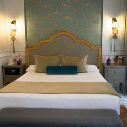 Hotels 18