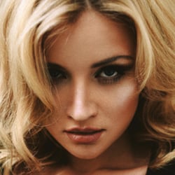 SabrinaGuthier ModelG-0981-finalweb