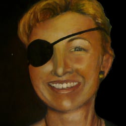 mama mit augenklappe