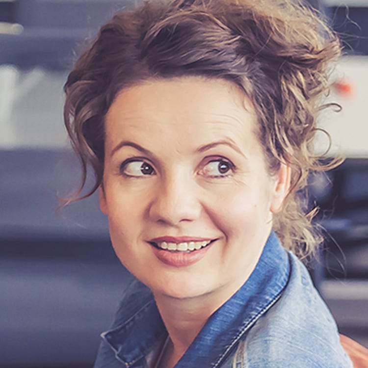 Corinne Schröder