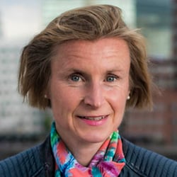 Steffi Buss arbeitet als professioneller Coach für Unternehmen. Das Shooting erlogte im Medi