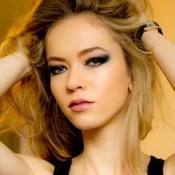 Airbrush Make up