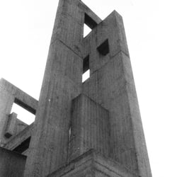 Analogfotografie – Katholische Hochschulgemeinde Kirche in Köln