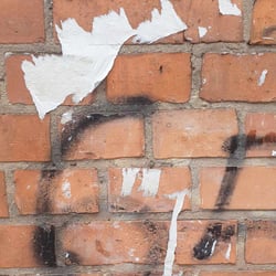 e m