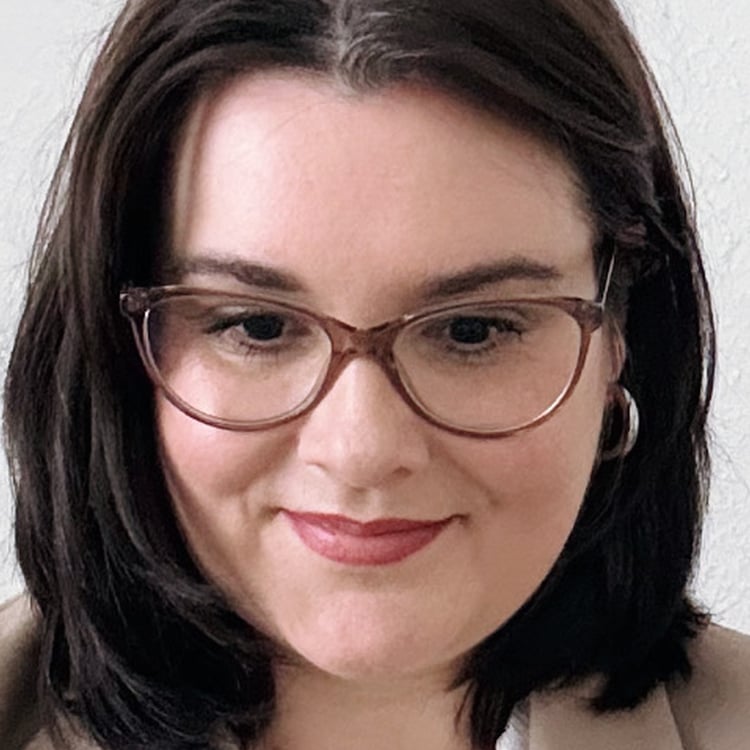 Kristin Hammer