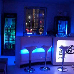 Tresen für Privatparty im Kunstraum „Moonlight“ von John Gehrt