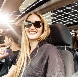 Probefahrt Solarauto Sion von Sono Motors Facebook-Werbung