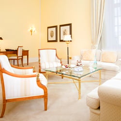 Photo: ©by Falko Wübbecke | Grandhotel Schloss Bensberg | client: Althoff Hotels | www.hotelfotodesign.de